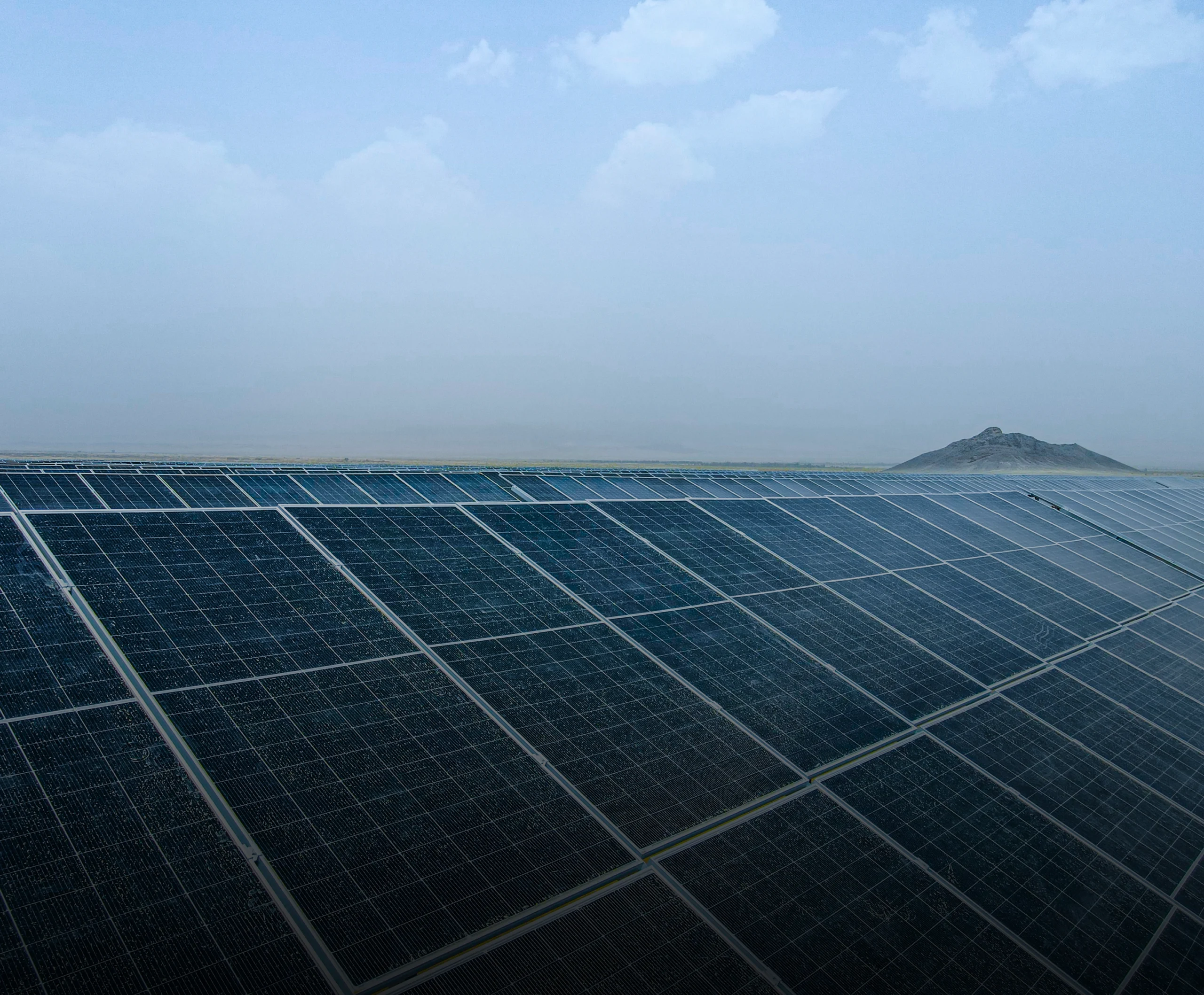 افتتاح نیروگاه خورشیدی ۱۰ مگاواتی در زاهدان